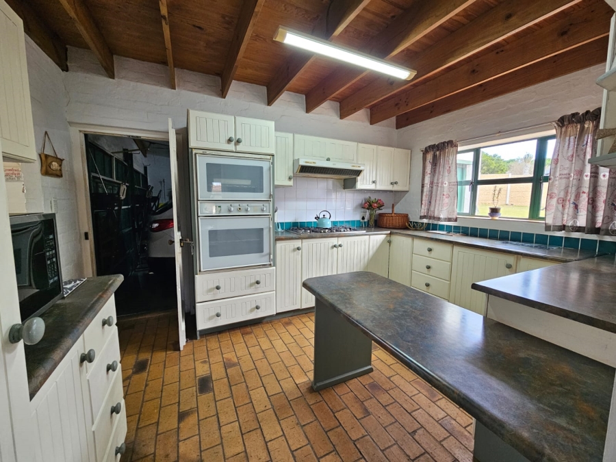 3 Bedroom Property for Sale in Stilbaai Wes Western Cape